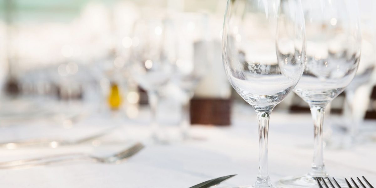 Mesa preparada en nuestra masía cerca de Terrassa para comer